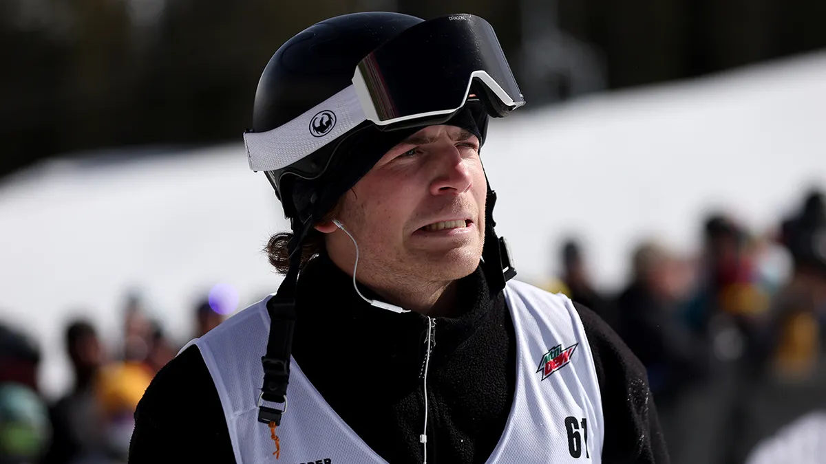 Hunter Hess competes in 2023